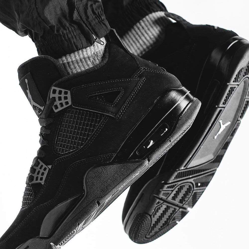 Air Jordan 4 Retro Black cat