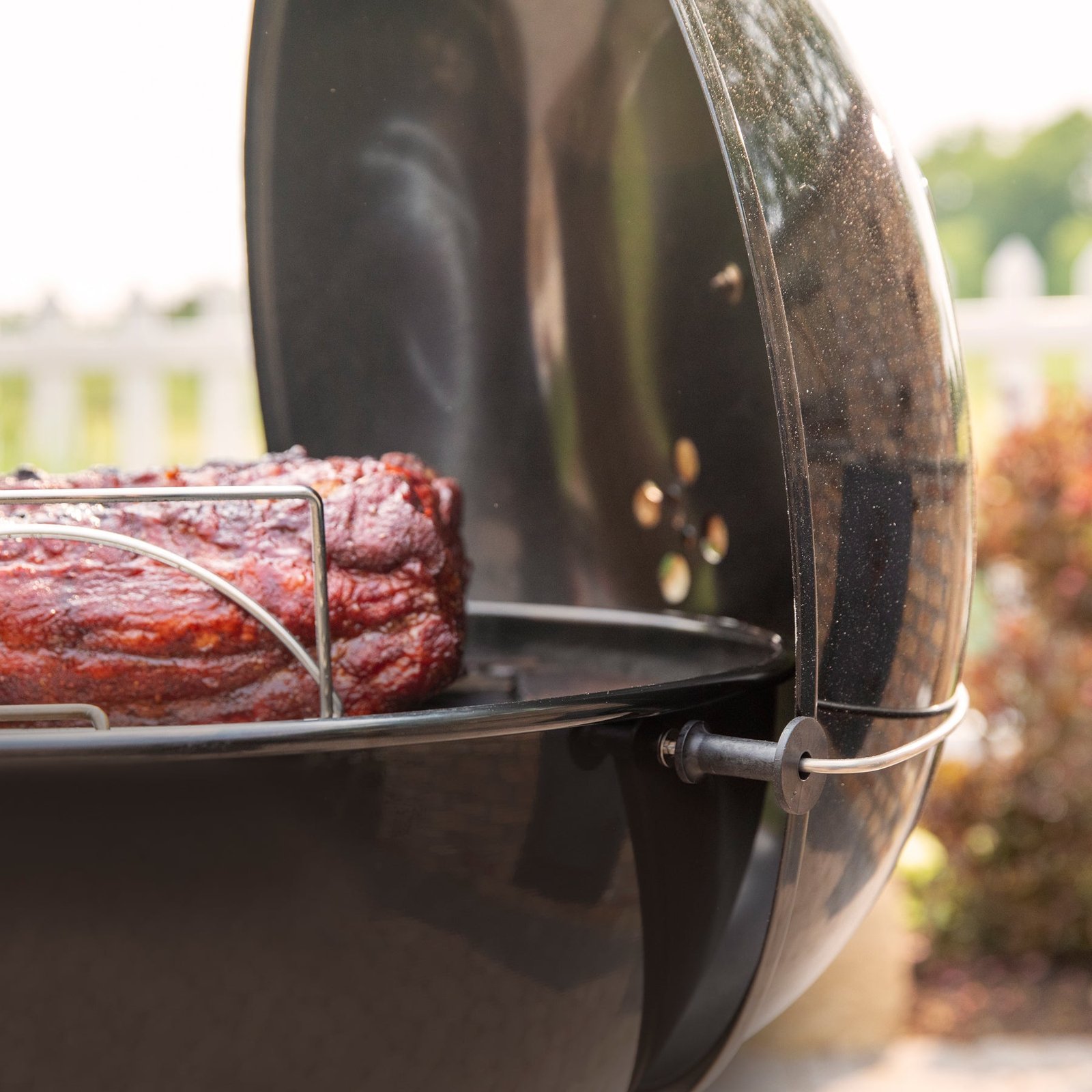 26” Master-Touch™ Charcoal Grill - Image 4