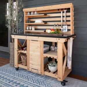 Hutch/Serving Station